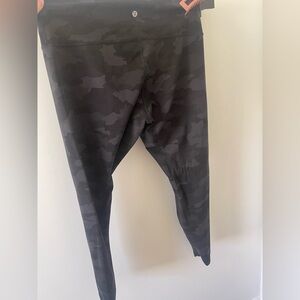 Lululemon Wunder Train